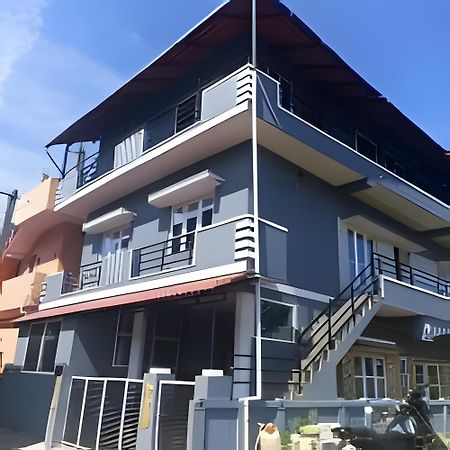 Cloudy Adobe Villa มาดิเครี ภายนอก รูปภาพ