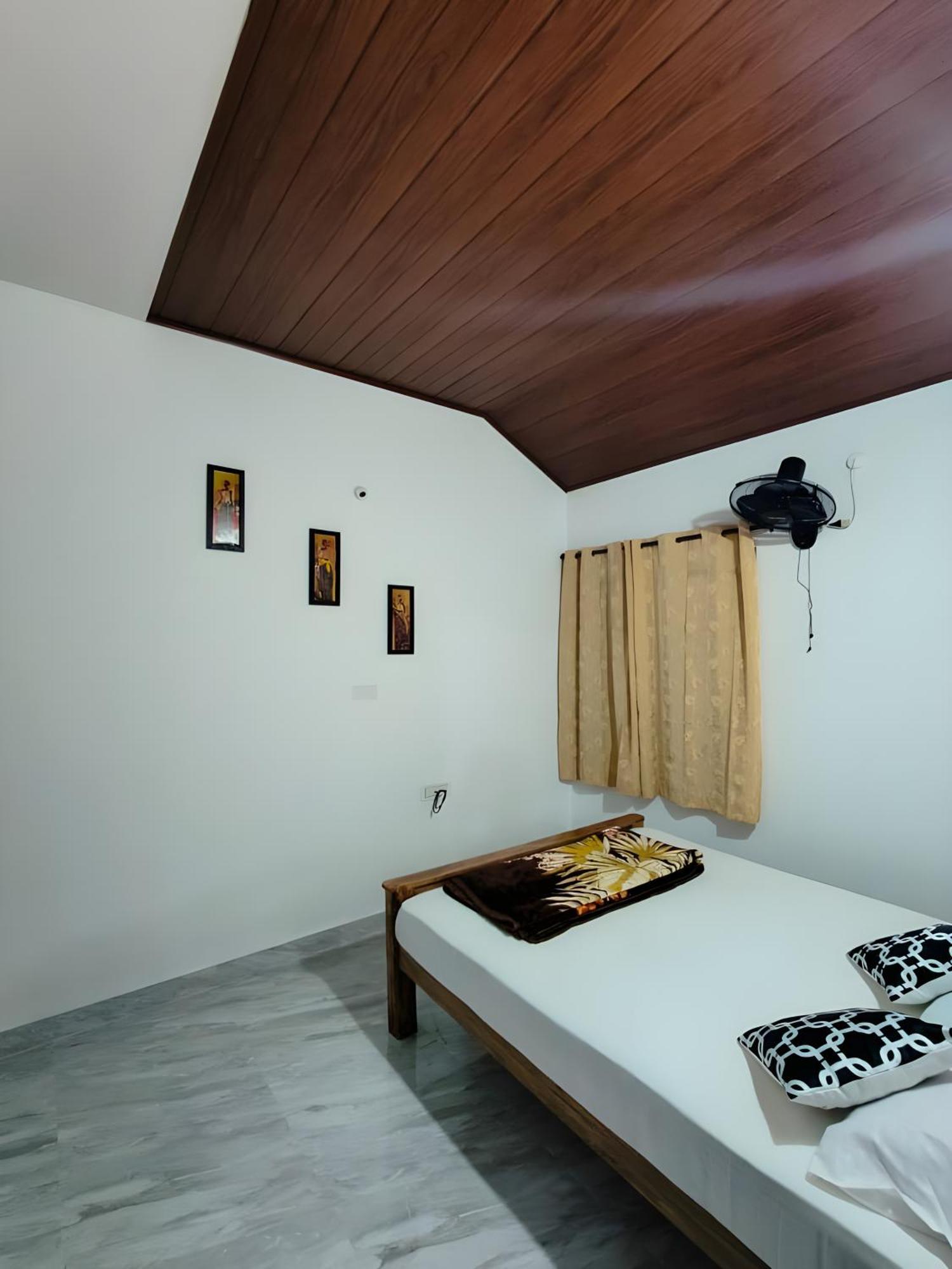 Cloudy Adobe Villa มาดิเครี ภายนอก รูปภาพ