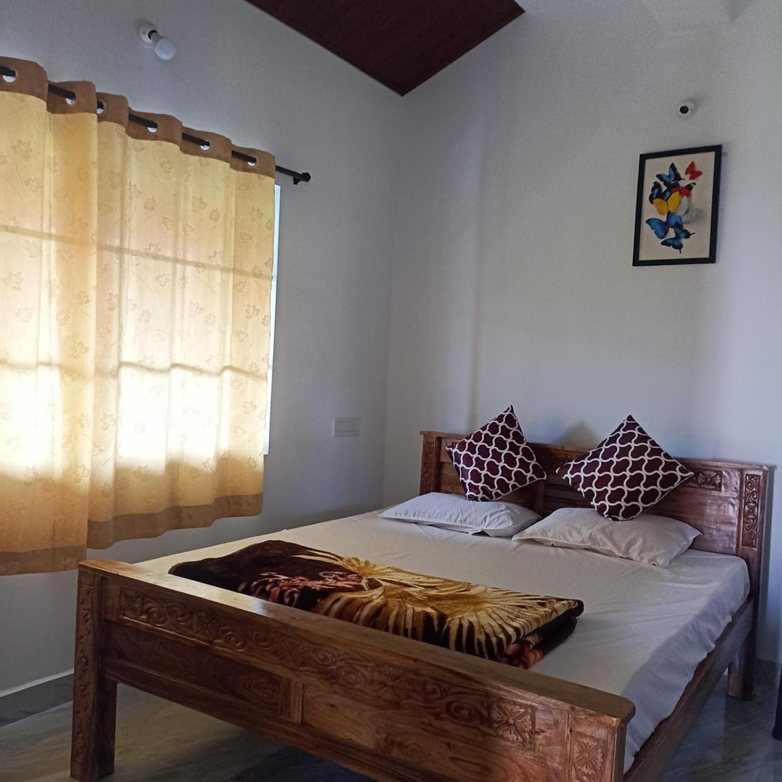 Cloudy Adobe Villa มาดิเครี ภายนอก รูปภาพ